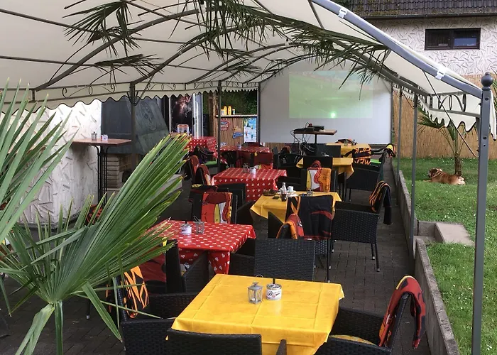 Eule - Adults Only 2* Ράτινγκεν